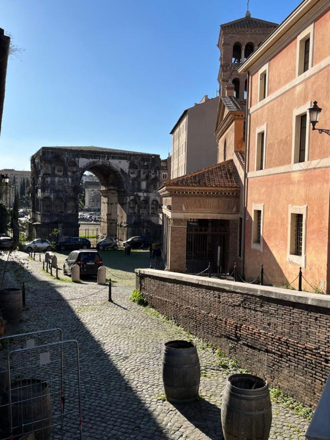 Shabby Roman Studio- Ai Fori Imperiali Exterior foto