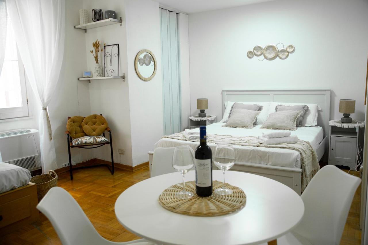Shabby Roman Studio- Ai Fori Imperiali Exterior foto